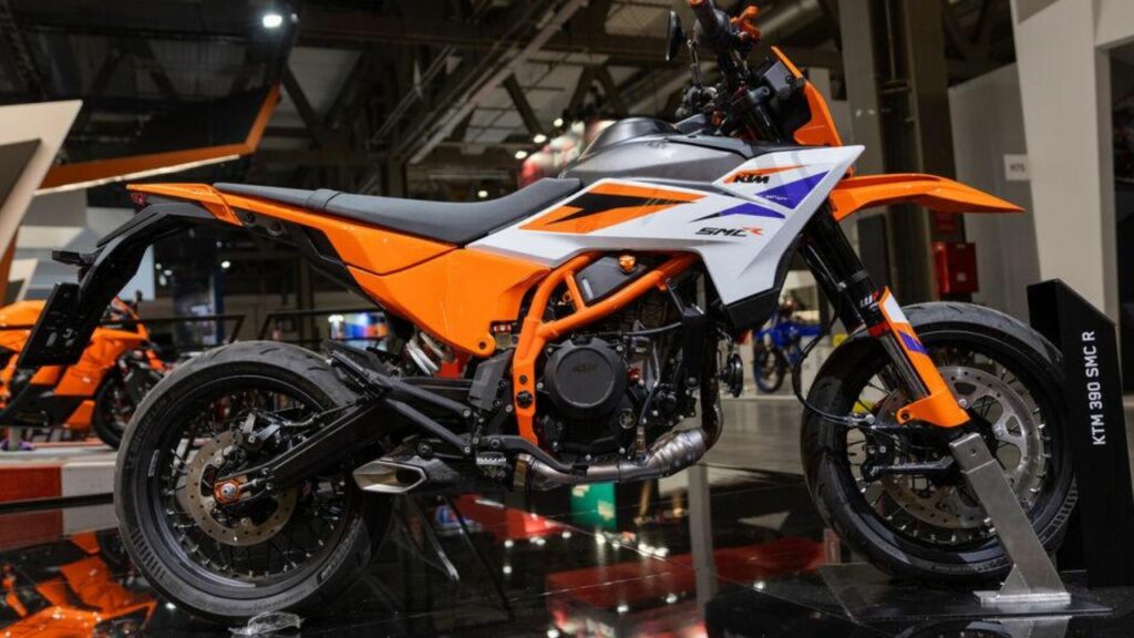 KTM 390 SMC R price and launch date
